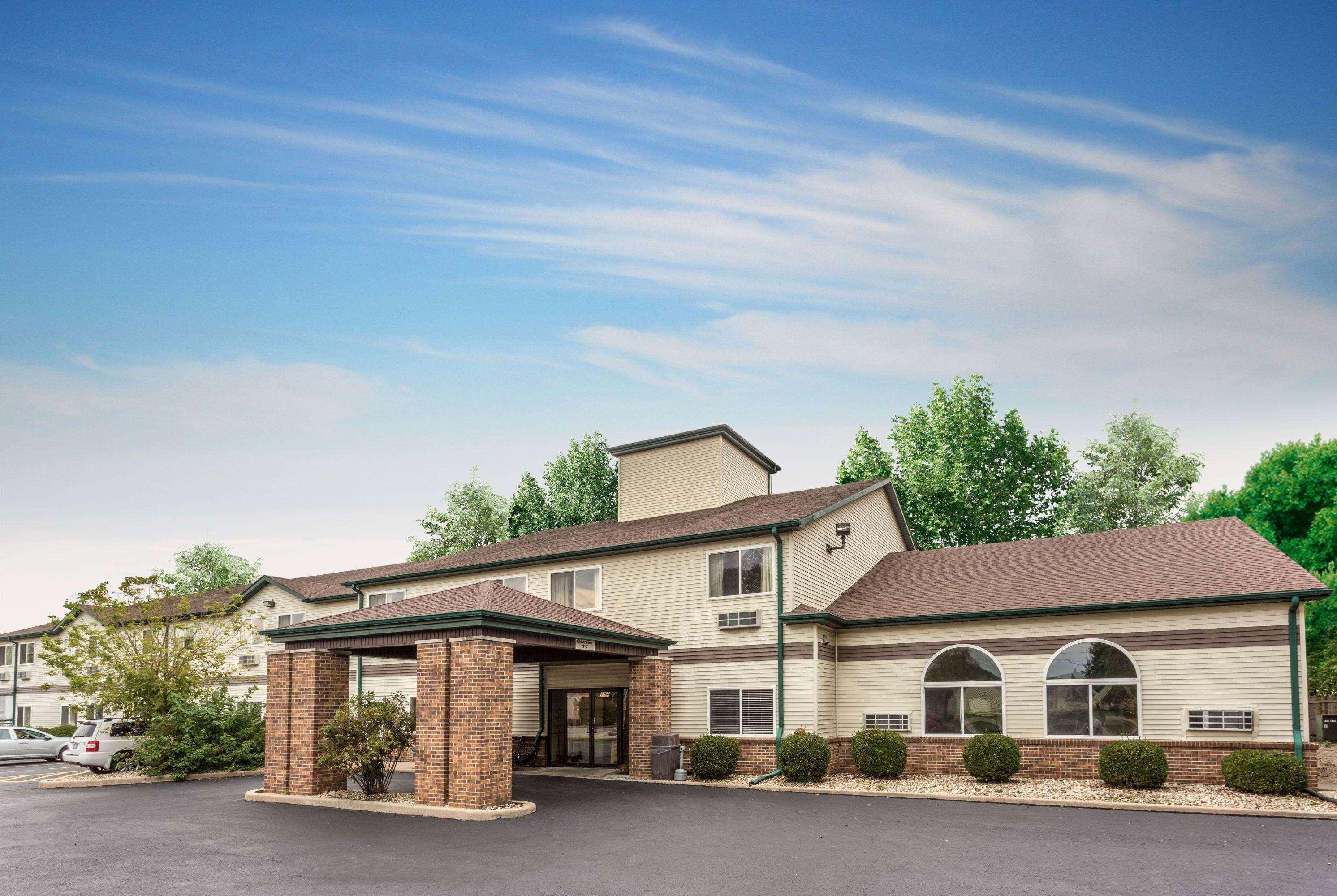 Americinn By Wyndham Streator Eksteriør bilde